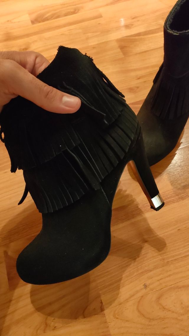 Botines tacón Stradivarius negros