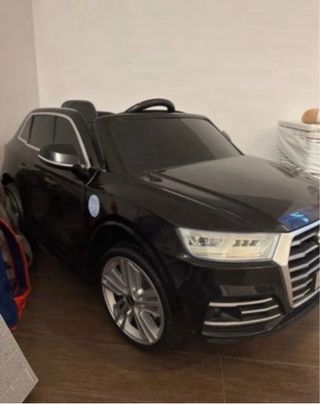 Auto elettrica Audi Q5 bimbi ( Manca Telecomando )