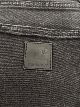Vaqueros Carhartt negros