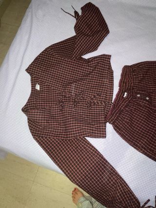Conjunto Zara cuadros marrón-rojo