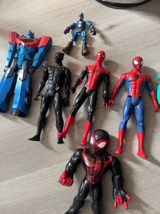 Muñecos Superhéroes - 7 piezas