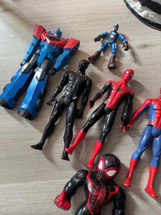 Muñecos Superhéroes - 7 piezas