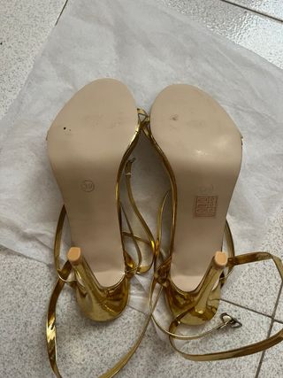 Sandalias doradas metalizadas - talla 39