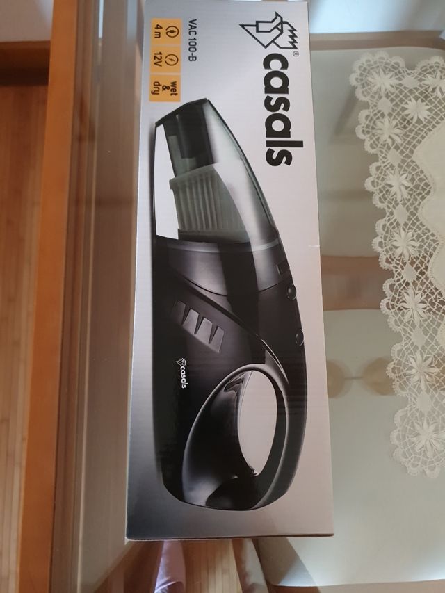 Aspirador para coche o pequeñas superficies.