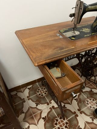 Máquina coser Singer Antigua