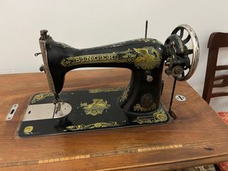 Máquina coser Singer Antigua