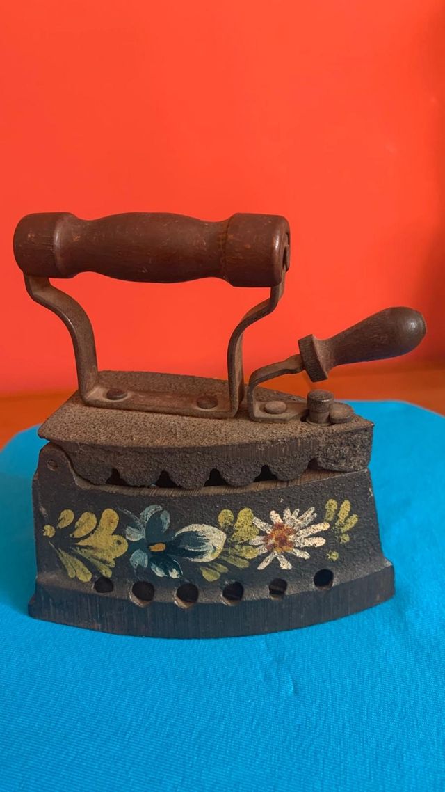 Ferro da stiro vintage mini VITLACIL BORGO