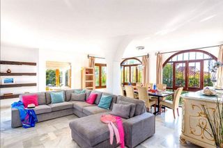 Chalet en alquiler en Elviria en Marbella