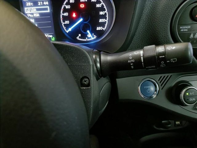 Toyota Yaris 1.5 100H Advance
