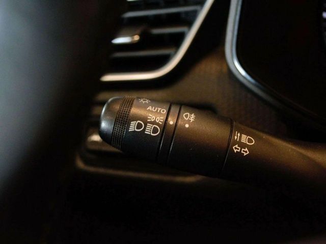 Renault Clio Business TCe 67 kW (90CV)