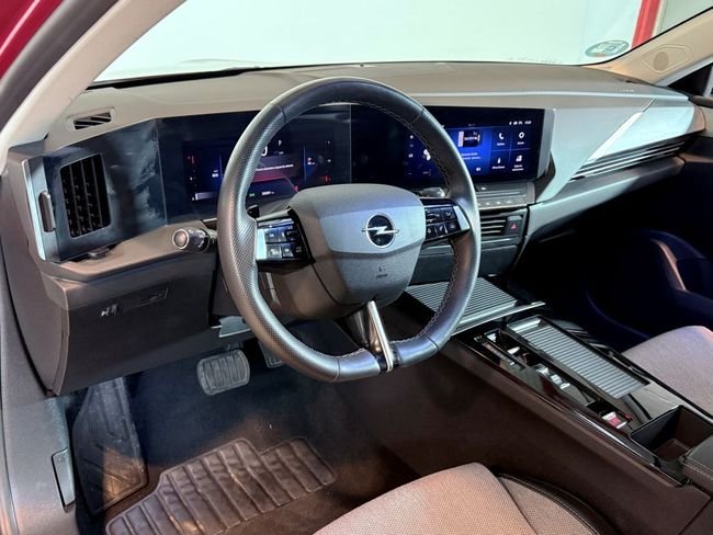 Opel Astra 2023, foto 11