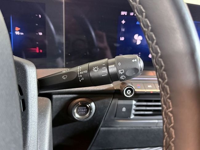 Opel Astra 2023, foto 18