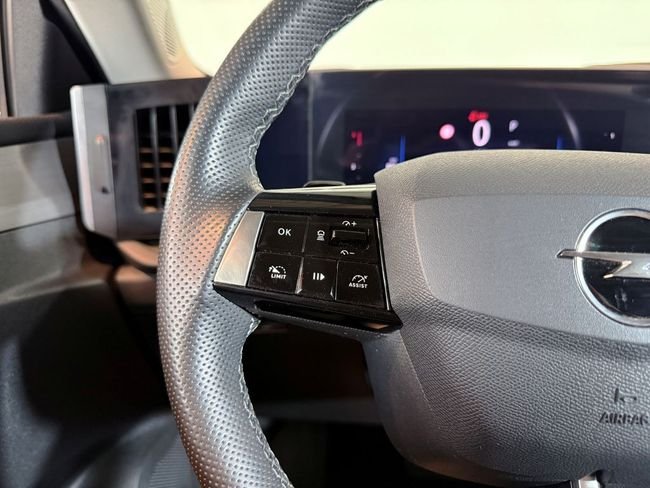 Opel Astra 2023, foto 21