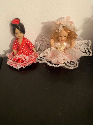 2 bambole: spagnole e porcellana