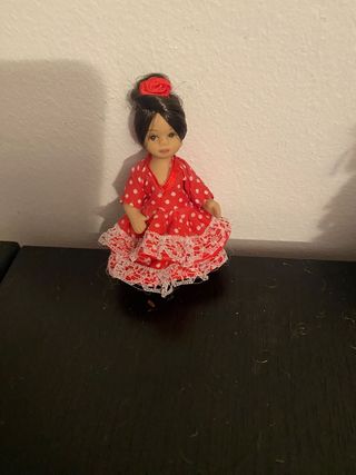 2 bambole: spagnole e porcellana