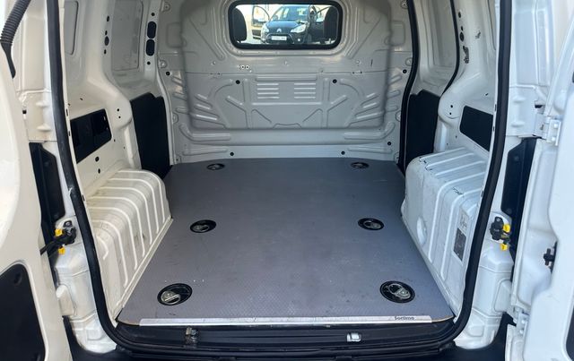 Fiat Fiorino Cargo Base N1 1.3 MJet 70 kW (95 CV)