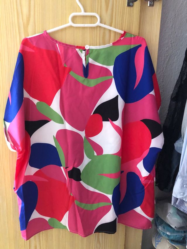 Blusa estampada multicolor
