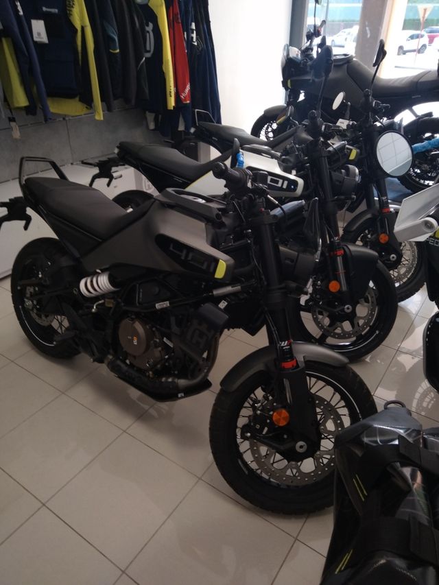 Husqvarna Vitpilen 401