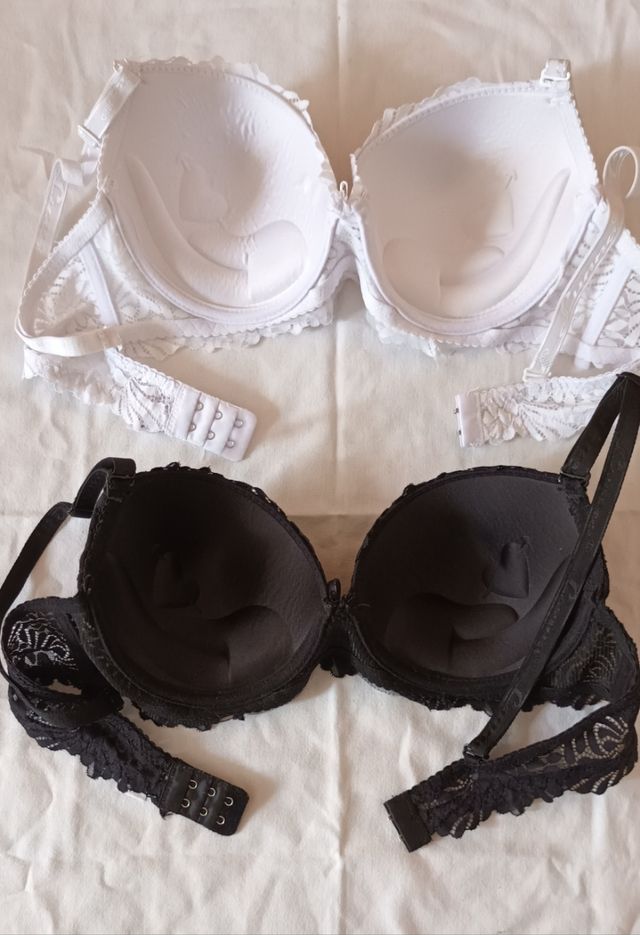 2 Reggiseni pizzo: bianco e nero