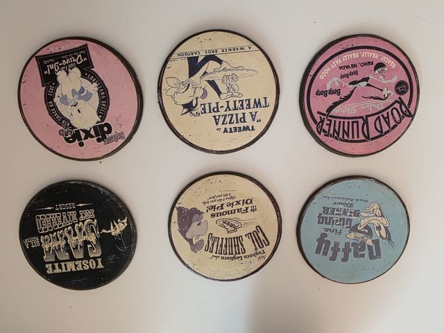 6 preciosos posavasos vintage Warner Bros con base