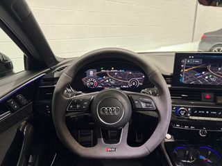 AUDI A4 RS4 Avant TFSI 331kW quattro tiptronic