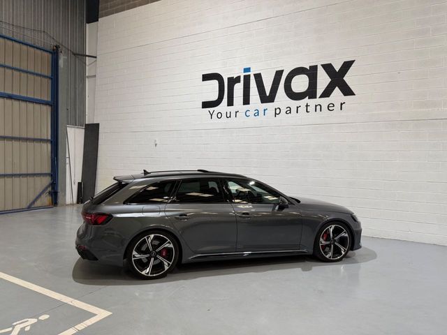 AUDI A4 RS4 Avant TFSI 331kW quattro tiptronic