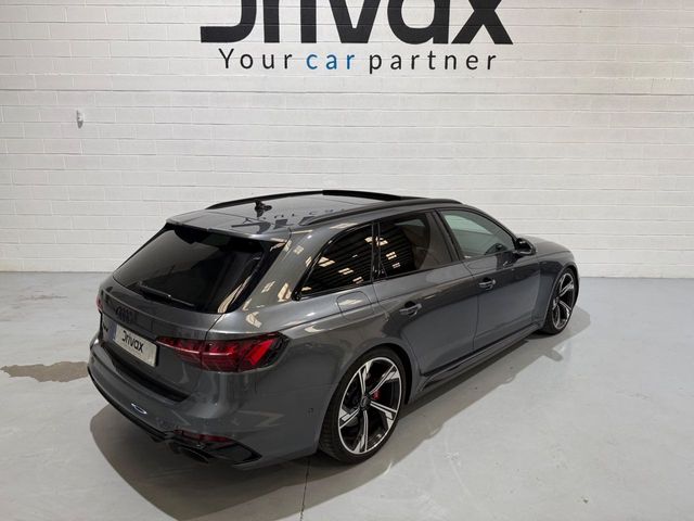 AUDI A4 RS4 Avant TFSI 331kW quattro tiptronic