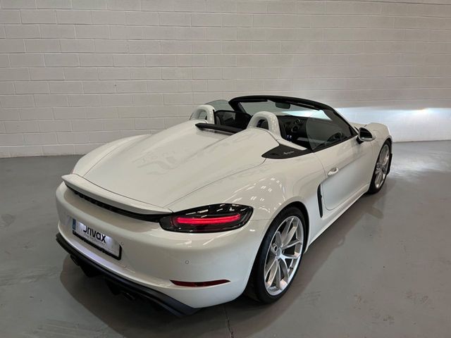 PORSCHE 718 Boxster Spyder