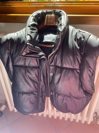 Giacca imbottita Bershka nera