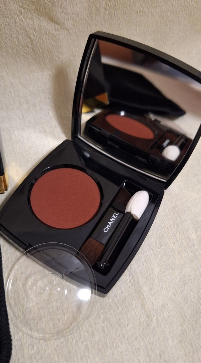 Sombra Chanel 240 Brun Fauve