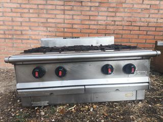 Cocina gas Jemi 4 fuegos y 2 fuegos,
