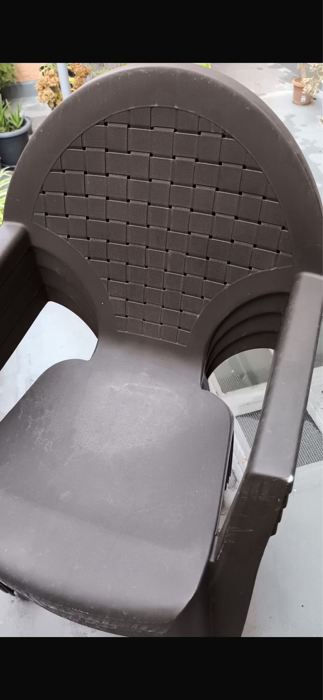 Mesa terraza 4 sillas marrón