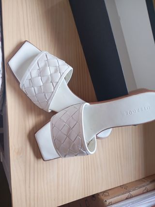 Sandalias UTERQÜE mujer 