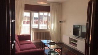 Piso en alquiler en Zona Sur en Burgos