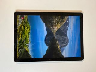 Tablet / PC Microsoft Surface Go 2  Plateada