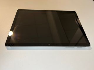 Tablet / PC Microsoft Surface Go 2  Plateada