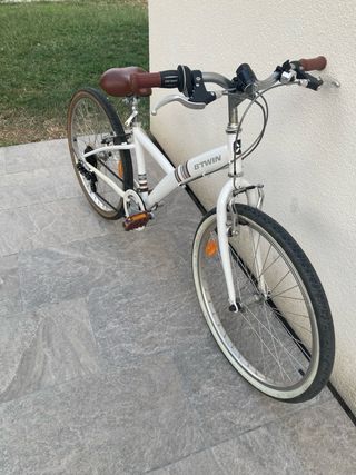 Bicicleta BTWIN 24" blanca