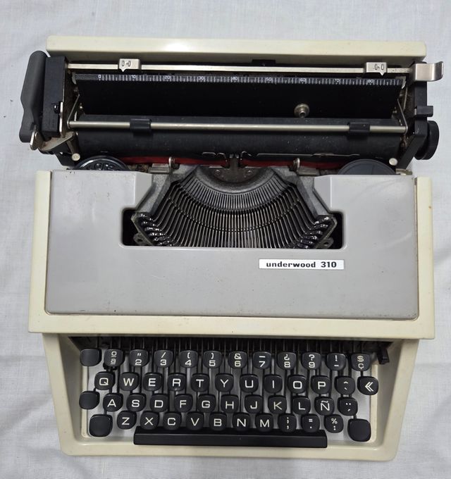 Máquina Underwood 310 Vintage