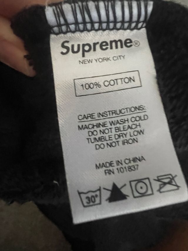 Shorts Supreme negros