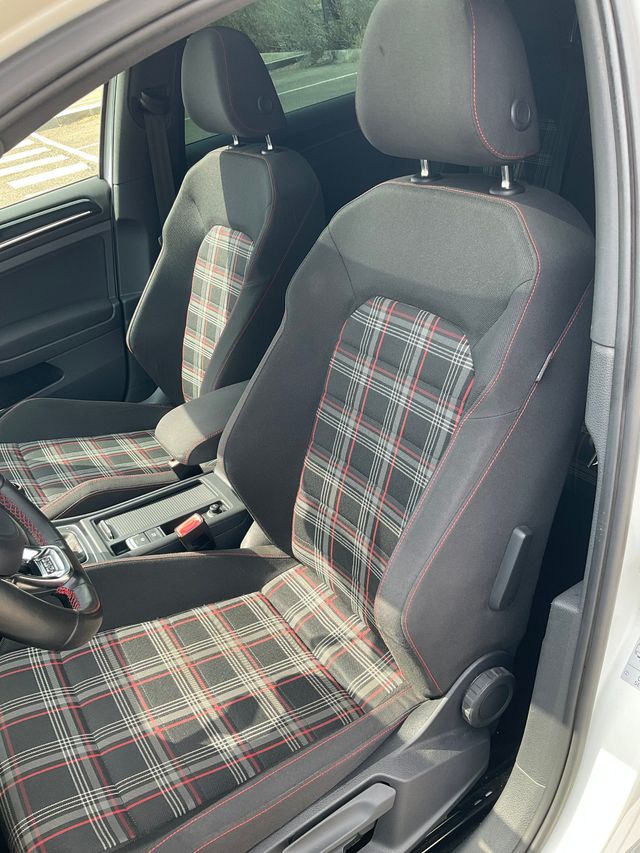 Volkswagen Golf 2.0 TSI 230cv GTI Performance BMT