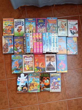 Películas VHS: Blancanieves, Titanic y más
