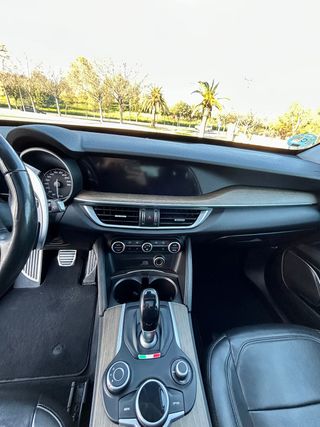 Alfa Romeo Stelvio 2.0 Petrol 206kW (280CV) First Ed.II Q4
