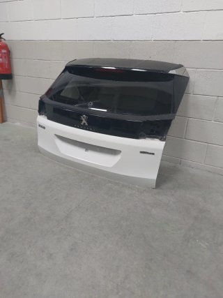 Portón trasero Peugeot 3008 GT de 2018