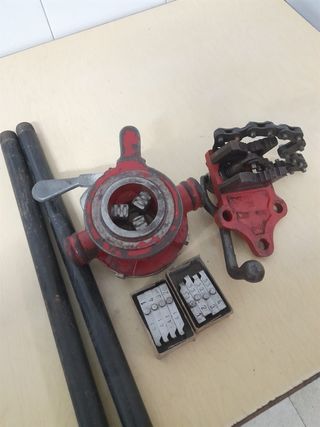Máquina roscar tubos + tornillo