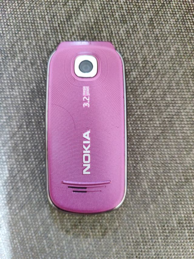 3 Teléfonos móviles antiguos Nokia y Samsung