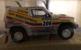 Mitsubishi Pajero Dakar 1998 1:43 NOREV