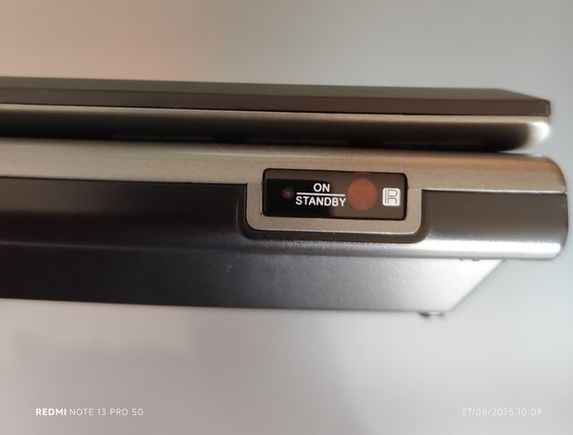 DVD Portátil Elbe -Reproductor