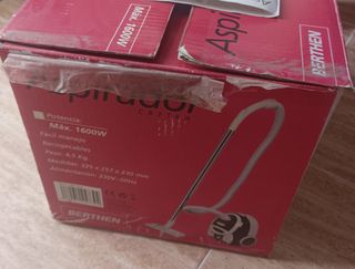 Aspiradora Berthen c/accesorios