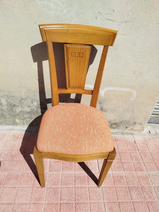 Silla madera estilo clásico