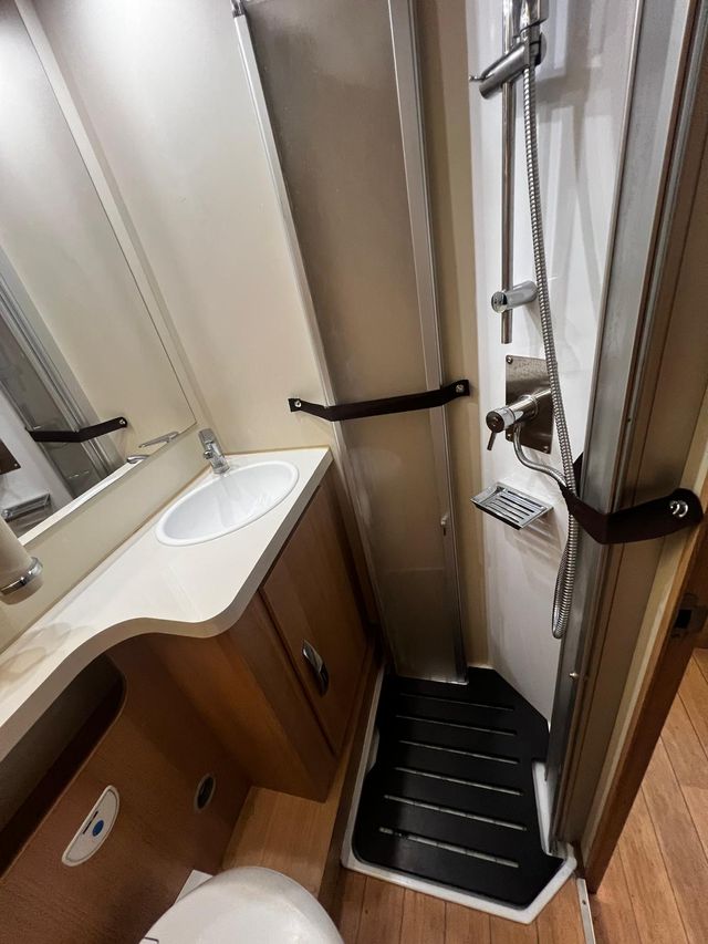 Autocaravana 7 plazas FIAT Ducato 2019 MC LOUIS 